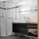 Les Des Liarets Шале