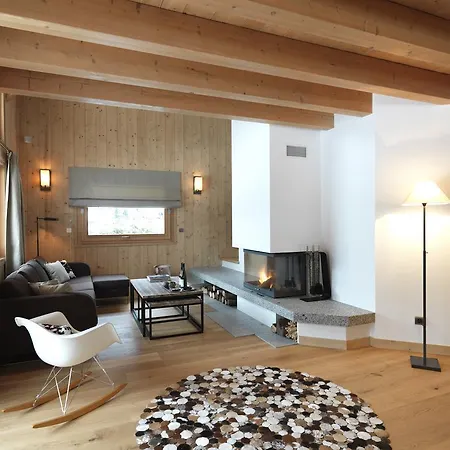 利阿仁特莱斯小木屋 *