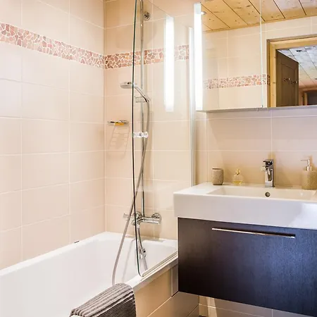 利阿仁特莱斯小木屋 霞慕尼