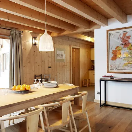 木屋 利阿仁特莱斯小木屋 霞慕尼