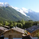 Les Des Liarets